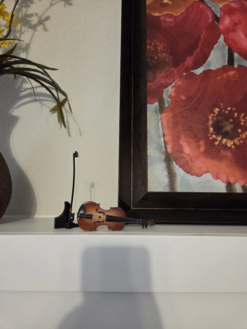 Brown Decorative Mini Violin and Guitar